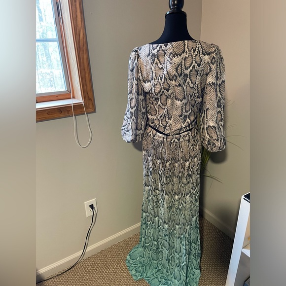 COPY - AFRM Rocco Ombré Snake Print Maxi Skirt - Picture 4 of 5